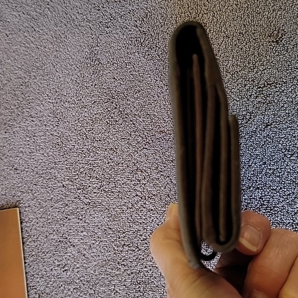 GUCCI GG Brown Lambskin Wallet - Picture 7 of 8